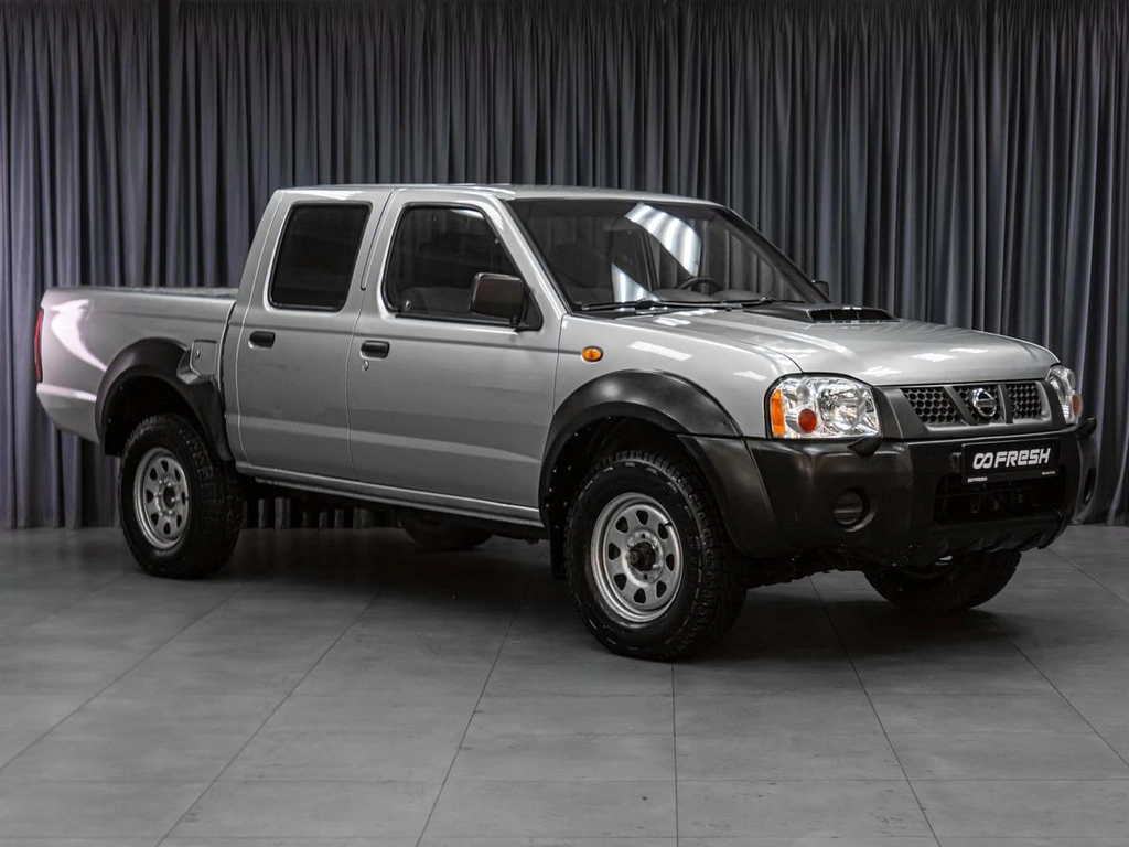 Пикап Nissan NP300 2010 года, 1049000 рублей, Тюмень