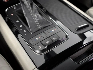 Минивэн Kia Carnival 2016 года, 2473100 рублей, Казань