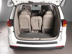 Минивэн Kia Carnival 2018 года, 2699000 рублей, Минеральные Воды