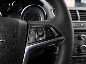 Внедорожник Opel Mokka 2014 года, 1325000 рублей, Краснодар