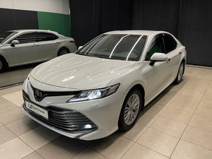 Седан Toyota Camry 2020 года, 3400000 рублей, Красноярск