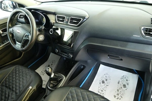 Седан Kia Rio 2016 года, 899000 рублей, Омск