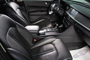 Седан Kia Optima 2018 года, 2379000 рублей, Сургут