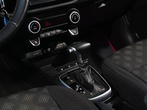 Хетчбэк Kia Rio X-Line 2019 года, 1515000 рублей, Тверь