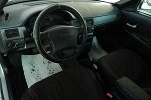 Хетчбэк ВАЗ (LADA) Priora 2010 года, 349000 рублей, Омск