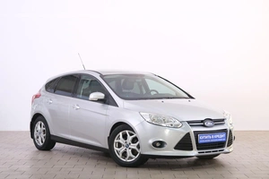 Хетчбэк Ford Focus 2012 года, 719000 рублей, Омск
