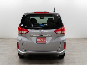 Минивэн Honda Freed 2022 года, 2000000 рублей, Красноярск