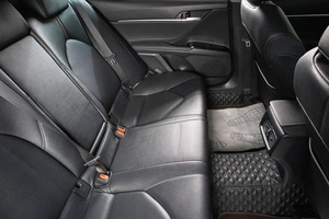 Седан Toyota Camry 2021 года, 3099000 рублей, Сургут