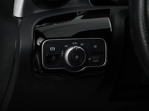 Хетчбэк Mercedes-benz A-класс 2019 года, 2347077 рублей, Москва