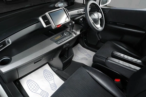 Минивэн Honda Freed 2013 года, 1239000 рублей, Тюмень