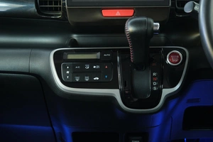 Хетчбэк Honda N-BOX 2013 года, 679000 рублей, Омск