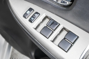 Хетчбэк Toyota Ractis 2009 года, 599000 рублей, Барнаул