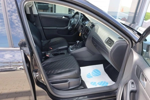 Седан Volkswagen Jetta 2014 года, 1390000 рублей, Мирное