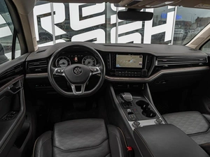 Внедорожник Volkswagen Touareg 2020 года, 4400000 рублей, Краснодар