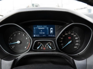 Седан Ford Focus 2011 года, 979000 рублей, Краснодар