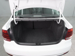 Седан Volkswagen Polo 2019 года, 1368000 рублей, Воронеж