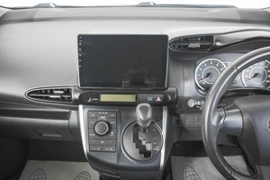 Минивэн Toyota Wish 2011 года, 1199000 рублей, Кемерово