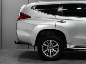 Внедорожник Mitsubishi Pajero Sport 2017 года, 2390000 рублей, Тюмень