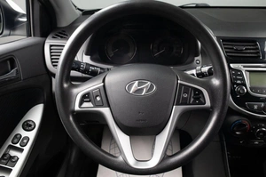 Седан Hyundai Solaris 2013 года, 999000 рублей, Оренбург