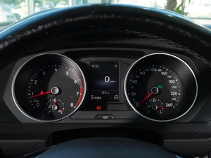 Внедорожник Volkswagen Tiguan 2017 года, 2079000 рублей, Тверь