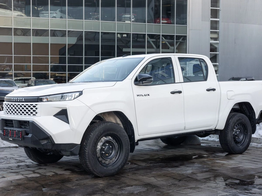 Пикап Toyota Hilux 2025 года, 7459000 рублей, Солонцы