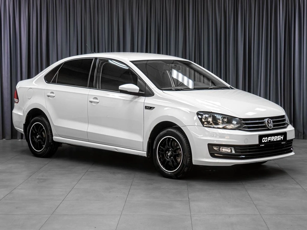 Седан Volkswagen Polo 2018 года, 1349000 рублей, Тюмень
