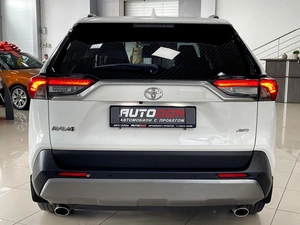 Внедорожник Toyota RAV4 2019 года, 2997000 рублей, Солонцы