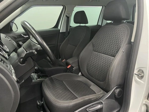 Внедорожник Skoda Yeti 2016 года, 1600000 рублей, Ярославль