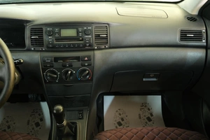 Седан Toyota Corolla 2006 года, 629000 рублей, Омск
