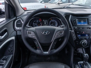 Внедорожник Hyundai Santa Fe 2017 года, 2319000 рублей, Саратов