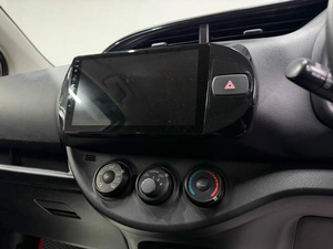 Хетчбэк Toyota Vitz 2018 года, 799000 рублей, Красноярск