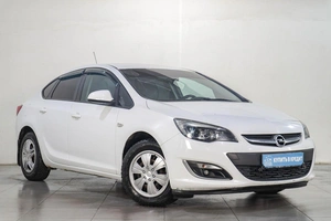 Седан Opel Astra 2012 года, 759000 рублей, Челябинск