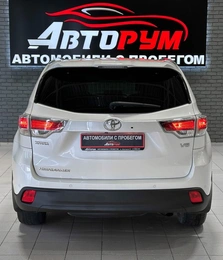 Внедорожник Toyota Highlander 2014 года, 2850000 рублей, Красноярск