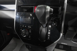 Хетчбэк Toyota Tank 2018 года, 949000 рублей, Барнаул