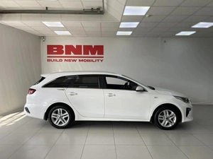 Хэтчбек Kia Ceed 2019 года, 1635000 рублей, Смоленск