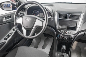 Седан Hyundai Solaris 2014 года, 1159000 рублей, Барнаул
