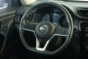 Внедорожник Nissan Rogue 2017 года, 1899000 рублей, Омск