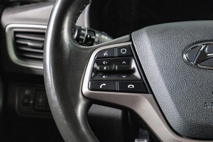 Седан Hyundai Solaris 2017 года, 1269000 рублей, Сургут