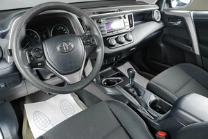 Внедорожник Toyota RAV4 2016 года, 1929000 рублей, Тюмень