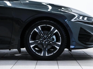 Седан Kia K5 2020 года, 2650000 рублей, Красноярск