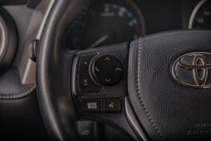 Внедорожник Toyota RAV4 2017 года, 2889000 рублей, Томск