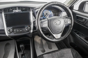 Универсал Toyota Corolla Fielder 2019 года, 1419000 рублей, Барнаул
