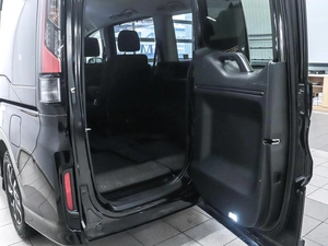 Минивэн Honda Stepwgn 2021 года, 2800000 рублей, Красноярск