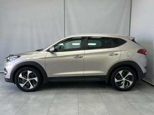 Внедорожник Hyundai Tucson 2016 года, 2340000 рублей, Красноярск