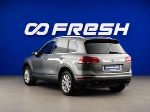 Внедорожник Volkswagen Touareg 2015 года, 2500000 рублей, Москва