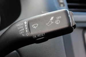 Седан Volkswagen Jetta 2013 года, 850000 рублей, Ярославль