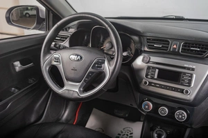 Седан Kia Rio 2016 года, 779000 рублей, Томск