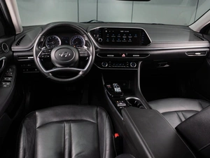 Седан Hyundai Sonata 2021 года, 2400000 рублей, Тюмень