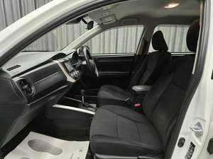 Универсал Toyota Corolla Fielder 2017 года, 1125000 рублей, Красноярск