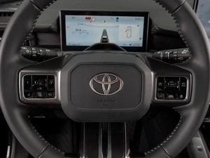 Внедорожник Toyota RAV4 2026 года, 4400000 рублей, Тюмень